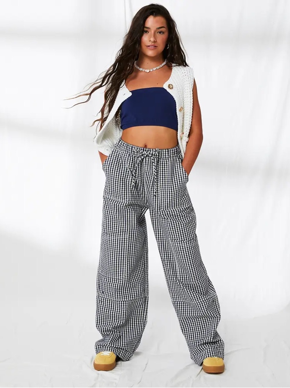 High-Waist Gingham Wide-Leg Pants - Navy & White